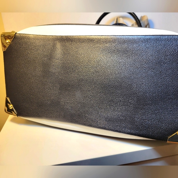 Aldo Black and White Handbag - Picture 9 of 9